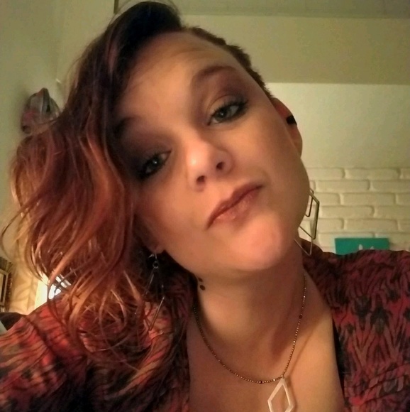 Meet your Posher, Ginnie - Picture 1 of 1